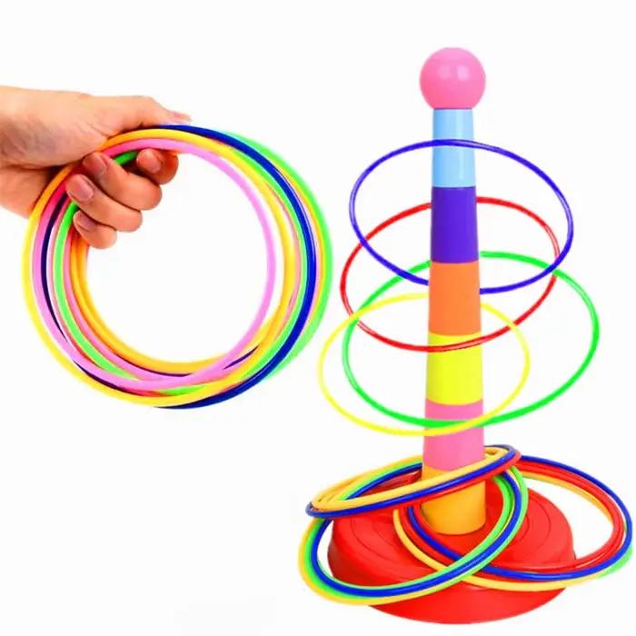 Couches d'empilage et anneaux de lancer pour enfants