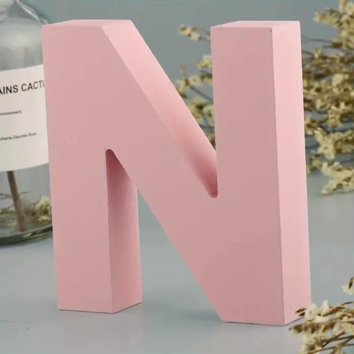 26 lettres de l'alphabet en bois