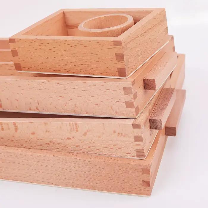 Jeu bancaire de perles dorées Montessori