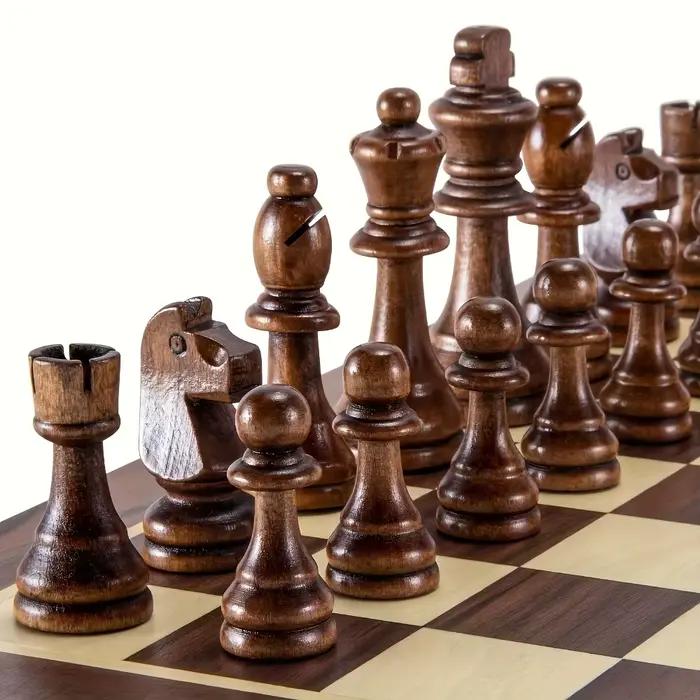 Jeu d'échecs en bois de qualité supérieure