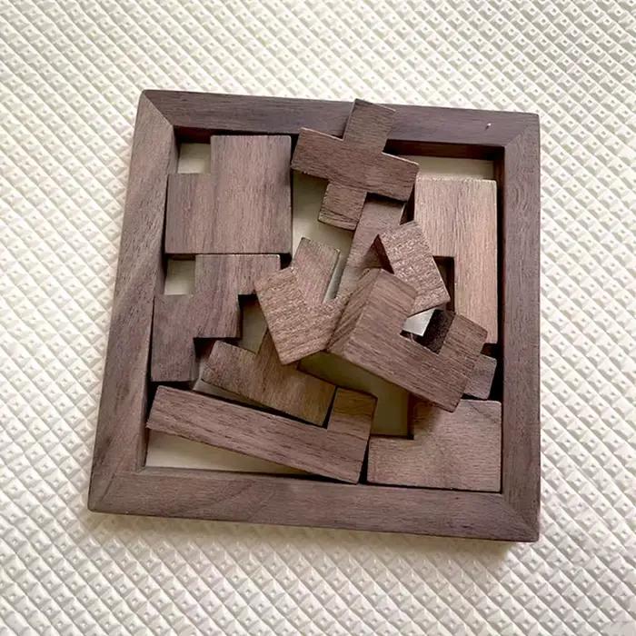 Blocs russes en bois, Puzzle