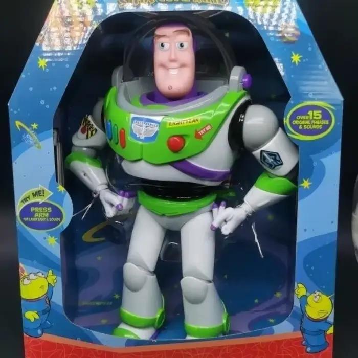Capsule spatiale Buzz Lightyear de Toy Story, modèle parlant avec son, lumière et articulations mobiles, cadeau de collection
