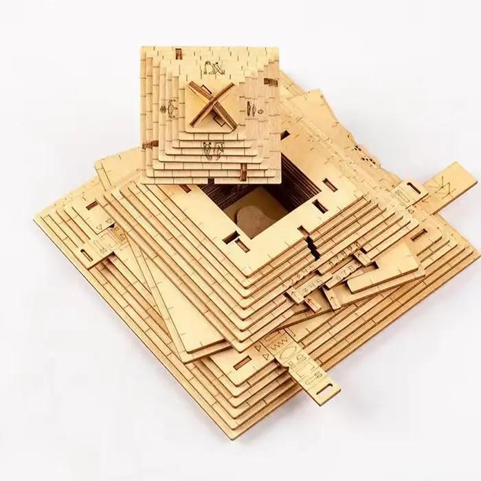 Boîte de Puzzle pyramide Quest