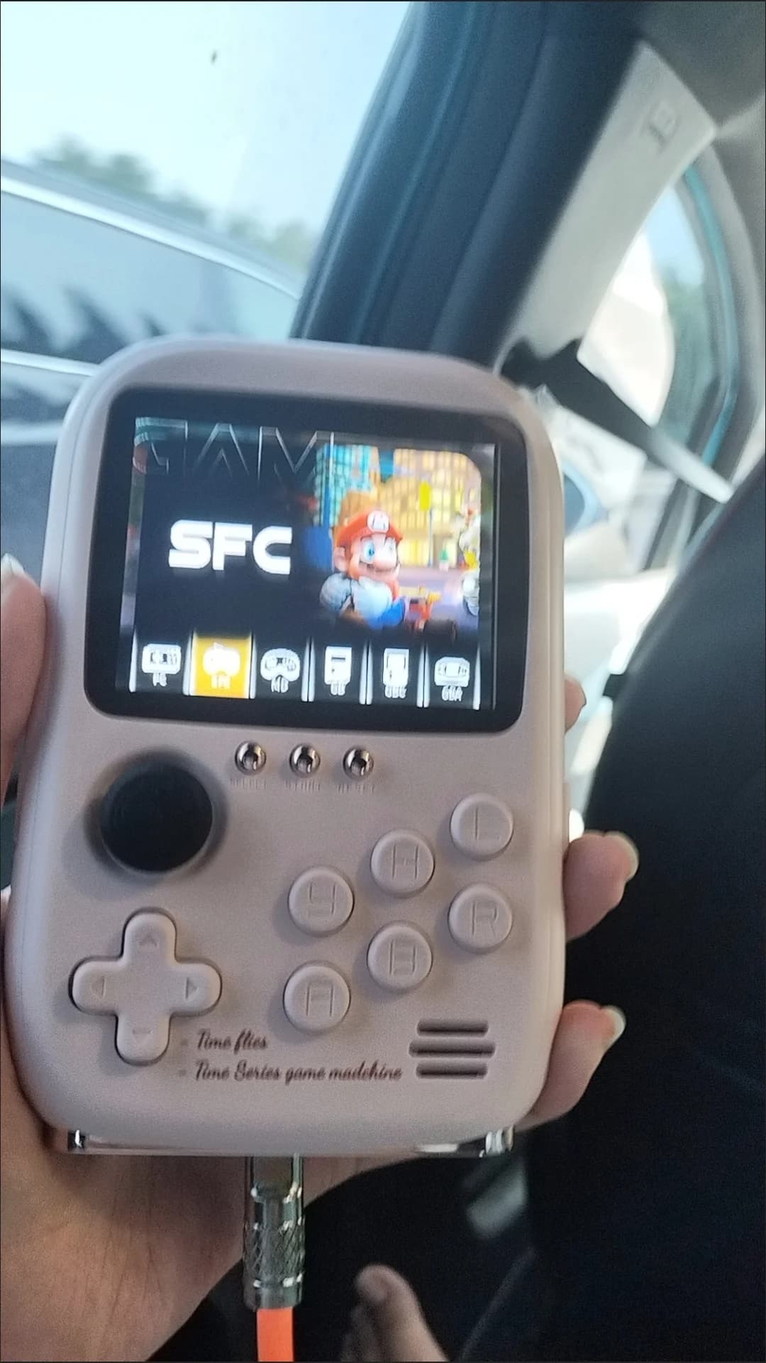 Hello Kitty-Mini console de jeu portable, banque d'alimentation, lumière douce, écran de document, j