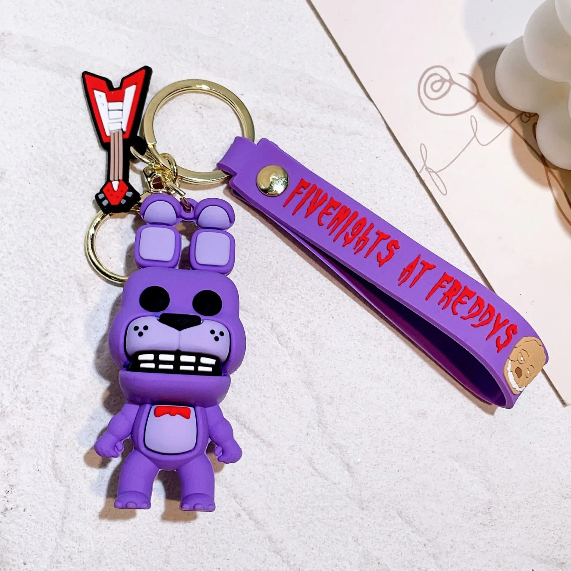Figurine de dessin animé FNAF Freddy's Fazbear, modèle de poupée ours, jouet en gros, porte-clés Fiv
