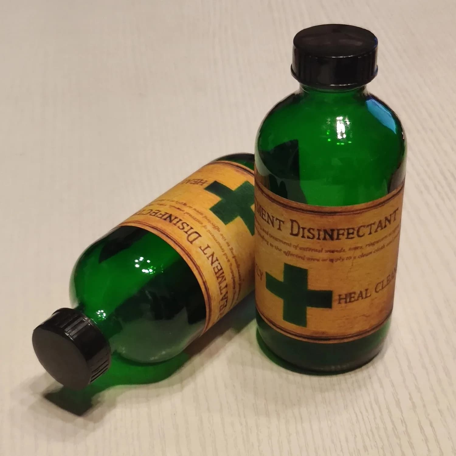 Bouteille de désinfectant pour traitement du Village des résidents maléfiques, bouteille de premiers