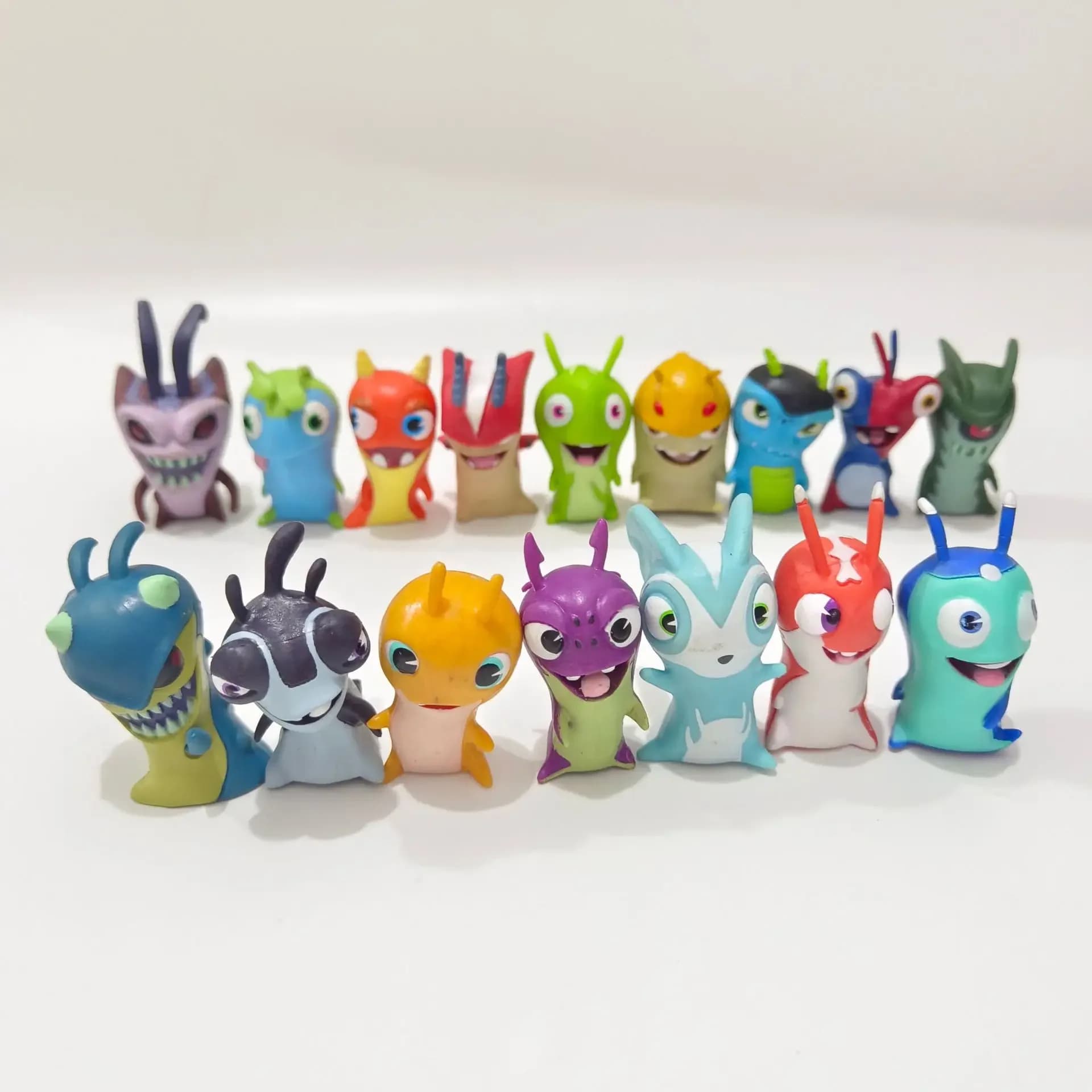 10 figurines Slugterra en PVC, monstres magiques, figurines d'anime mignonnes, collection de modèles