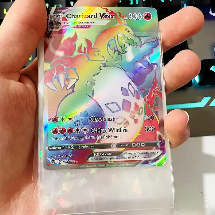50pcs doux commerce Laser carte Film manchon Transparent 66*91mm Pokemon TCG jeu protecteur dossier