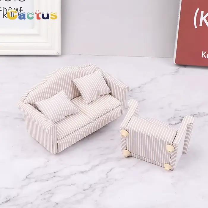 Mini meubles de maison de course, canapé avec oreiller pour maison de beurre, jeu de simulation pour