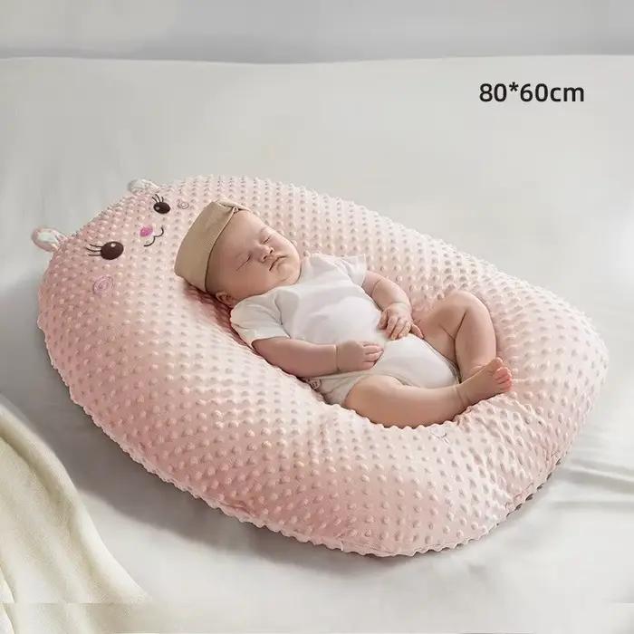 Coussin de pente Anti-crachat pour bébé, nouveau-né couché, oreiller d'allaitement, outil magique, l