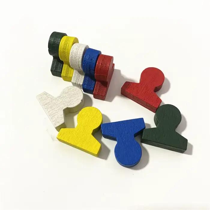 50 pièces 16*16*5MM en bois forme humanoïde pièces de jeu marques pour accessoires de jeux