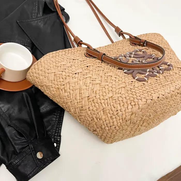 Sac à couches de luxe, fabrication artisanale raffinée, travail méticuleux et texture de haute quali