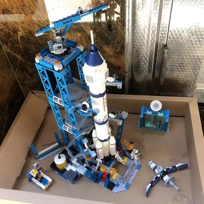 Décennie s de Construction de Fusée d'Aviation Créative pour Enfant, Figurine d'Astronome Spatial, B