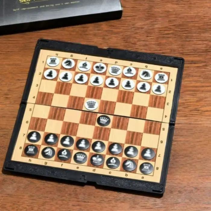 Mini jeu d'échecs avec jeux de voyage magnétiques pliants, plateau 2 reines supplémentaires, Mini je