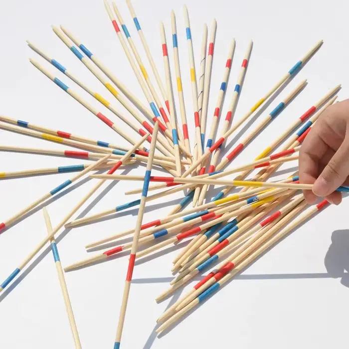 Jeu de bâtons de ramassage en bois classique