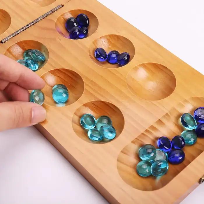Ensemble de jeu de société Mancala en bois – Plateau de jeu pliant avec pierres de verre bicolores – Jeu de stratégie