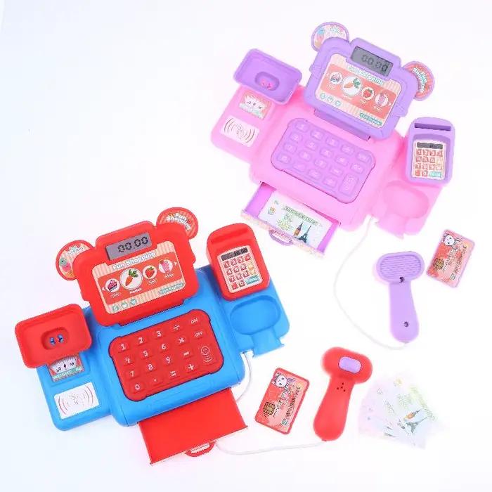 Ensemble de caisse enregistreuse avec sons et lumières pour les jeux de rôle entre enfants et parents.