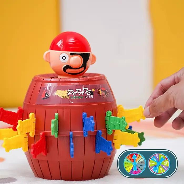 Seau Pirate jouet pour enfants interactif petit jeu de société parodie farce épée insertion