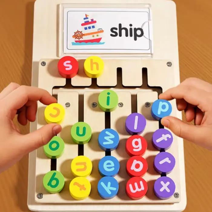 Jeu de lettres mobiles en bois pour l'orthographe