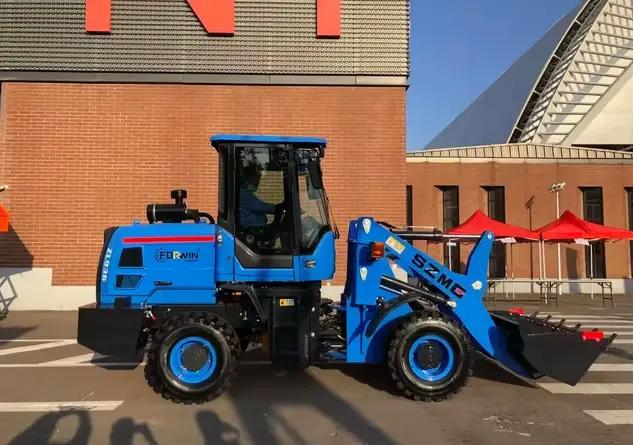 Nouvelles machines de construction pour la manutention de marchandises, chargeurs télescopiques À VENDRE