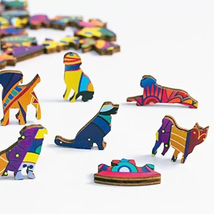 Puzzle en bois à motif d'arbre magnifique avec formes d'animaux irrégulières