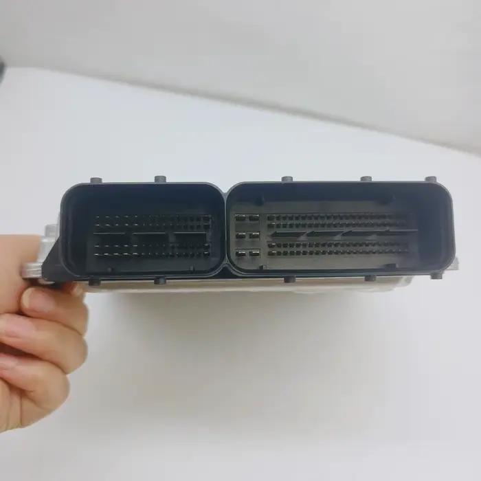 Module de commande électronique (ECM) de haute qualité 0281011228 0281 011 228 pour moteur de voiture IVECO 