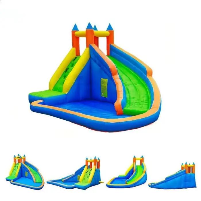 Château, aire de jeux pour enfants intérieure et extérieure