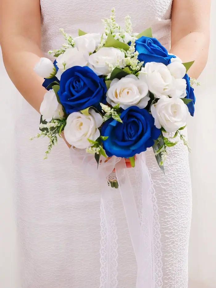 Bouquets de mariage pour la mariée et les demoiselles d'honneur, roses artificielles blanches, bleues et bordeaux pour la décoration de mariage à l'église