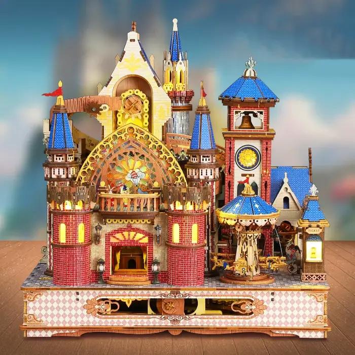 Château Annecy à Rotation mécanique en bois