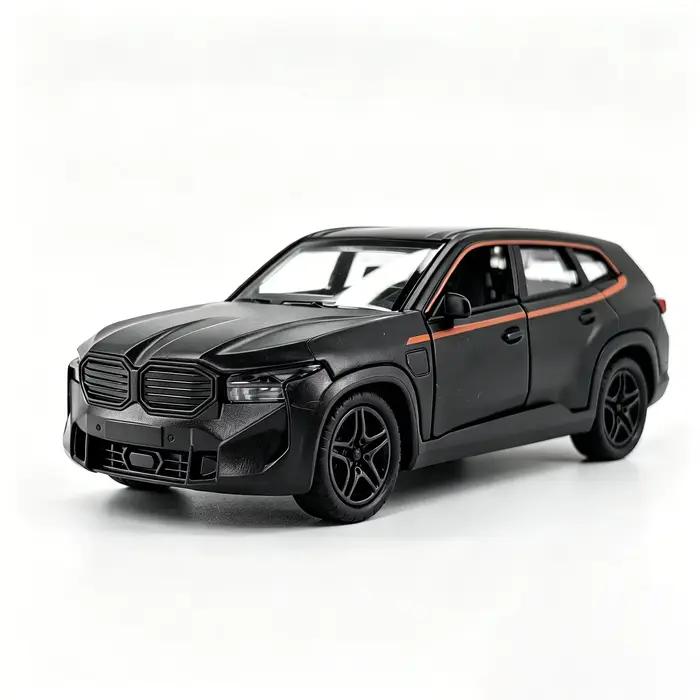 Superbe voiture jouet de style rétro pour garçons. Modèle