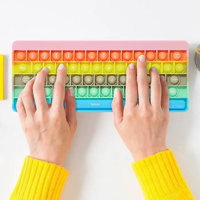 Jouet Sensoriel Arc-en-ciel pour Enfant