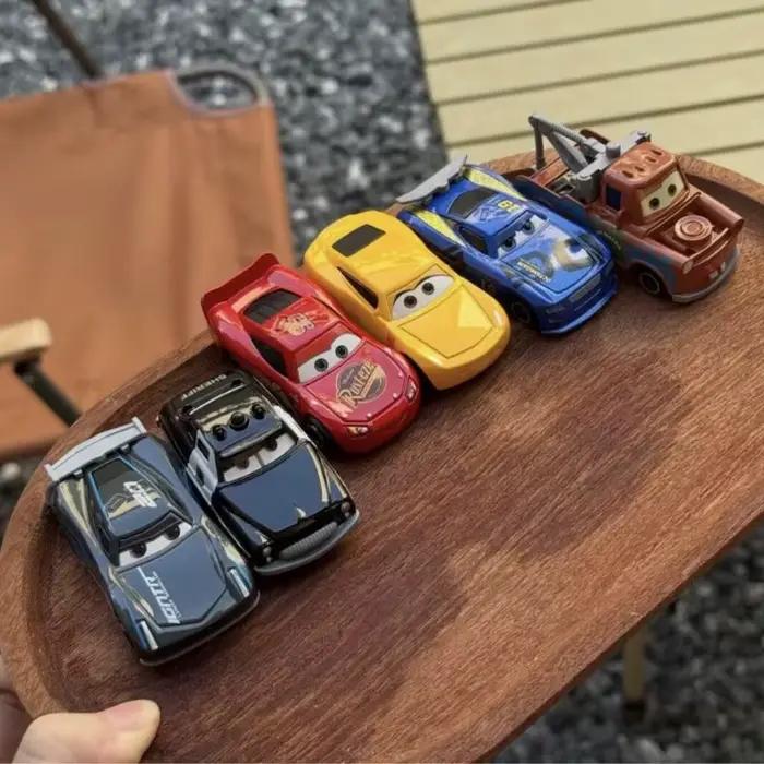 Voitures jouets Pixar Cars 2, Lightning McQueen, Jackson Storm, Mater, Sally, Sheriff, modèle de voiture en métal moulé sous pression 1:55, jouet pour enfants, cadeau d'anniversaire