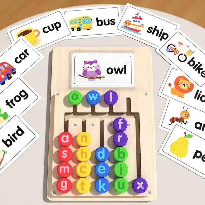 Jeu de lettres mobiles en bois pour l'orthographe