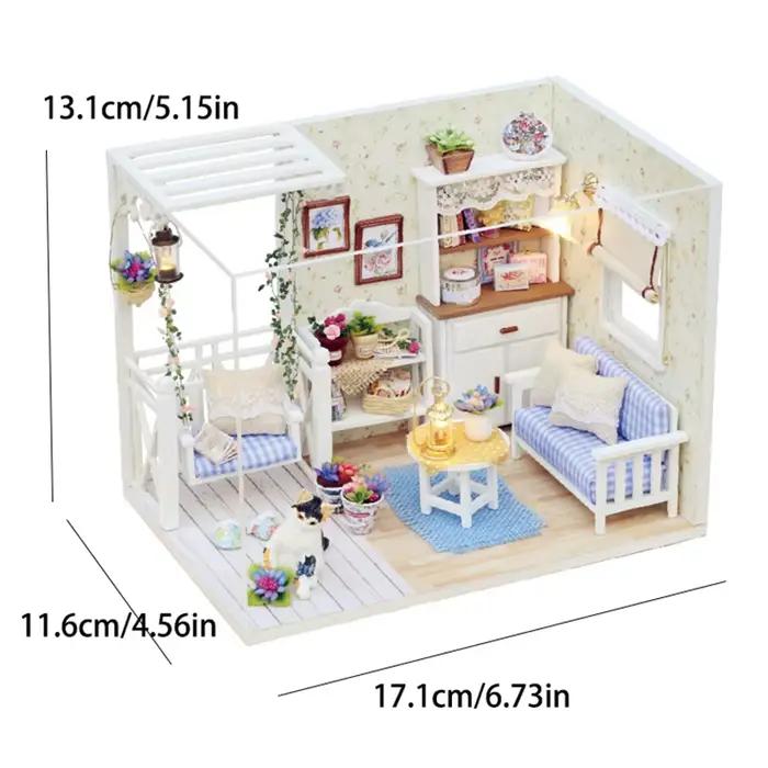 Mini maison de poupée chaton