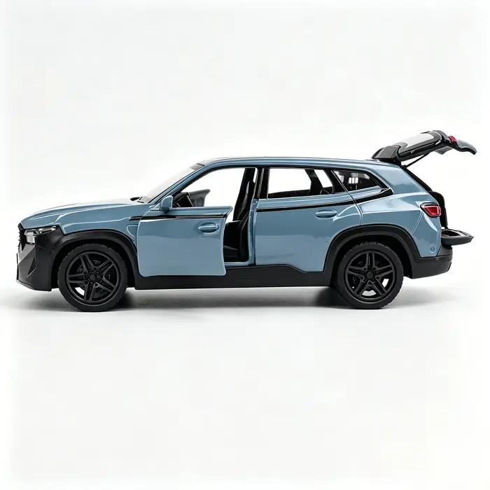 Superbe voiture jouet de style rétro pour garçons. Modèle