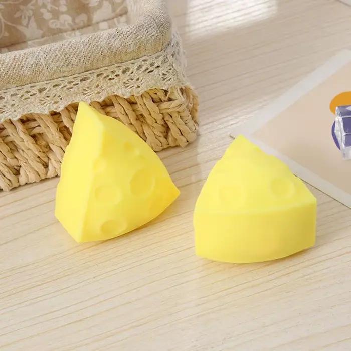 Nouveau Jouet Squishies en forme de Fromage à Remontée Lente, Anti-Stress et Anti-Anxiété pour Adultes, Cadeau Amusant à Presser