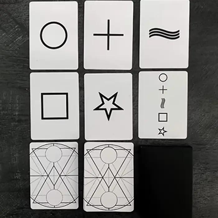 Eclipse (Gimmicks et Instructions en ligne) de Dee Christopher, tours de magie, prédiction de cartes ESP, accessoire d'illusion de gros plan