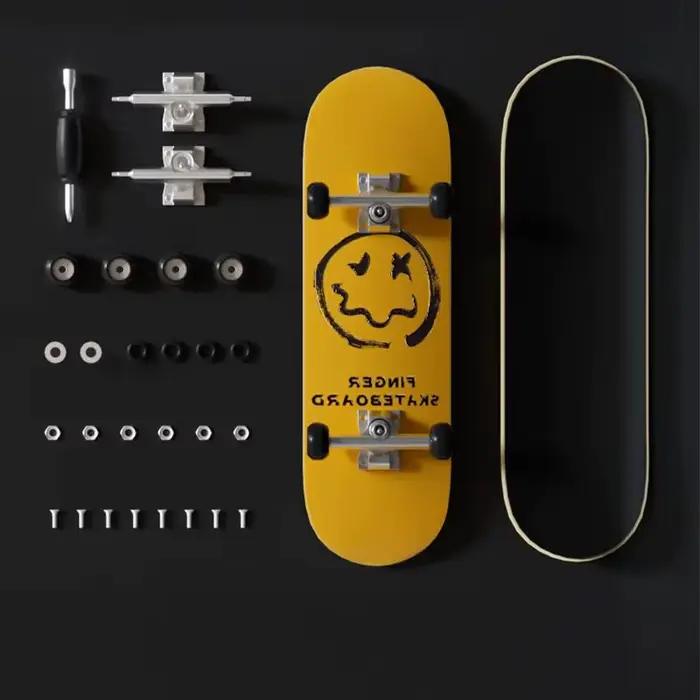 Mini Skateboards de Doigt Anti-Stress Sensoriels Nouveauté 2025 – Jouets Amusants pour Enfants Garçons – Cadeau Idéal