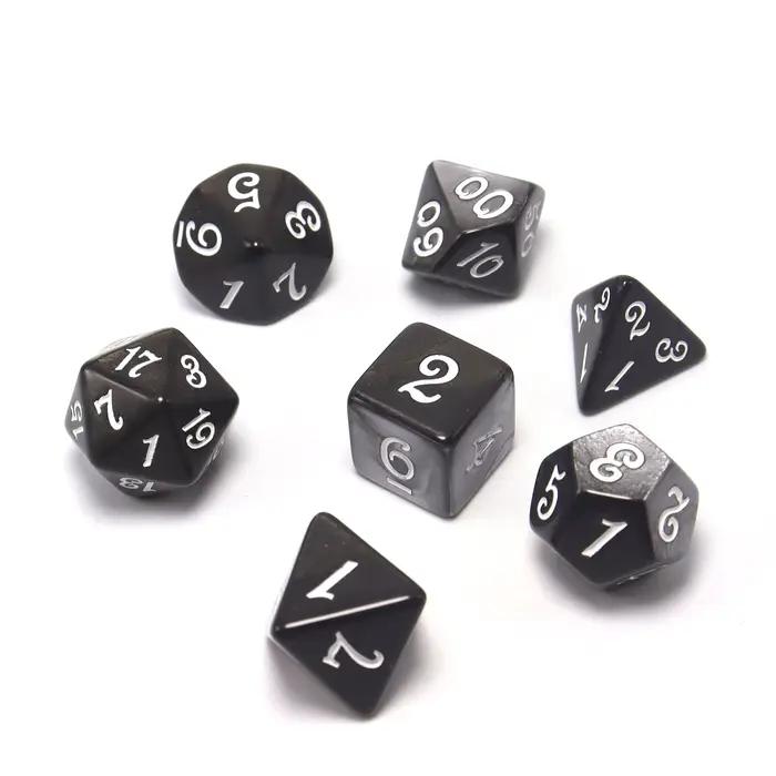 Dés polyédriques pour jeu de société, classique, noir et gris