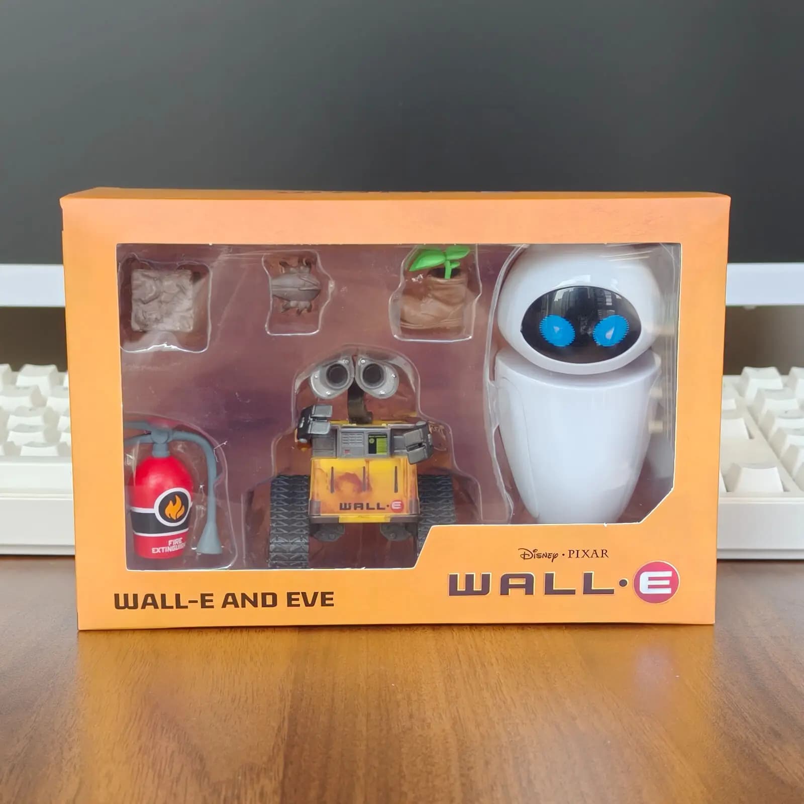 2025 nouvel ensemble édition limitée robot mobilisation WALLE EVA mobile jouet pour enfants modèle c