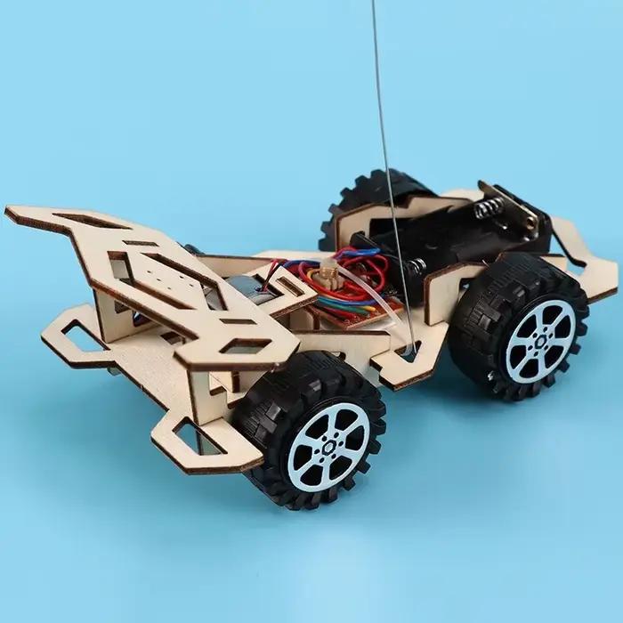 Jouets de course électriques en bois télécommandés pour enfants