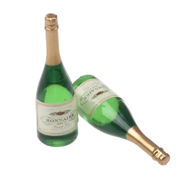 Bouteilles de Champagne vitréuses miniatures pour maison de poupée