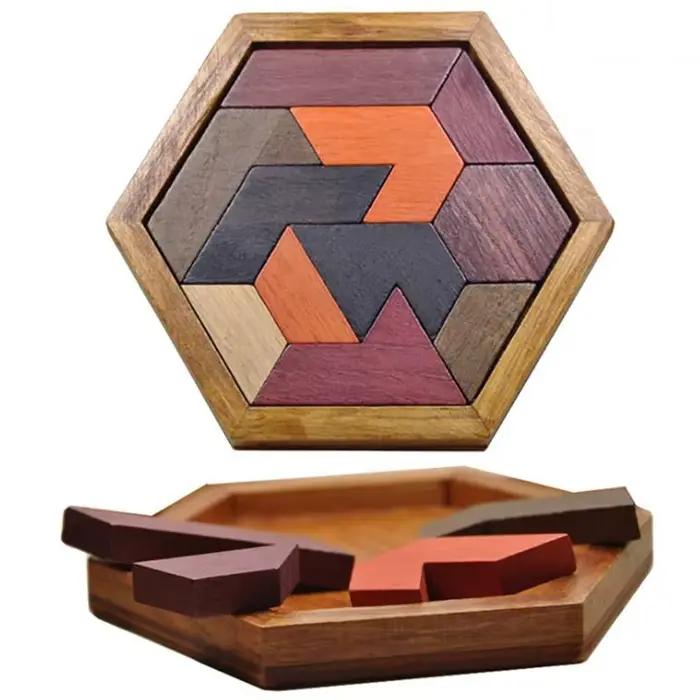 Planche de puzzle en bois de forme géométrique