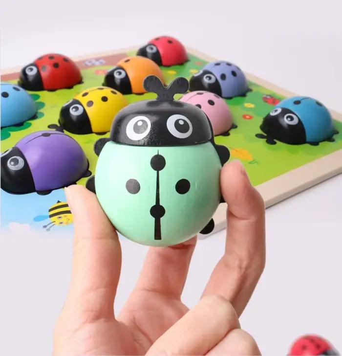 Jeu de comptage avec bâtonnets en forme de coccinelle