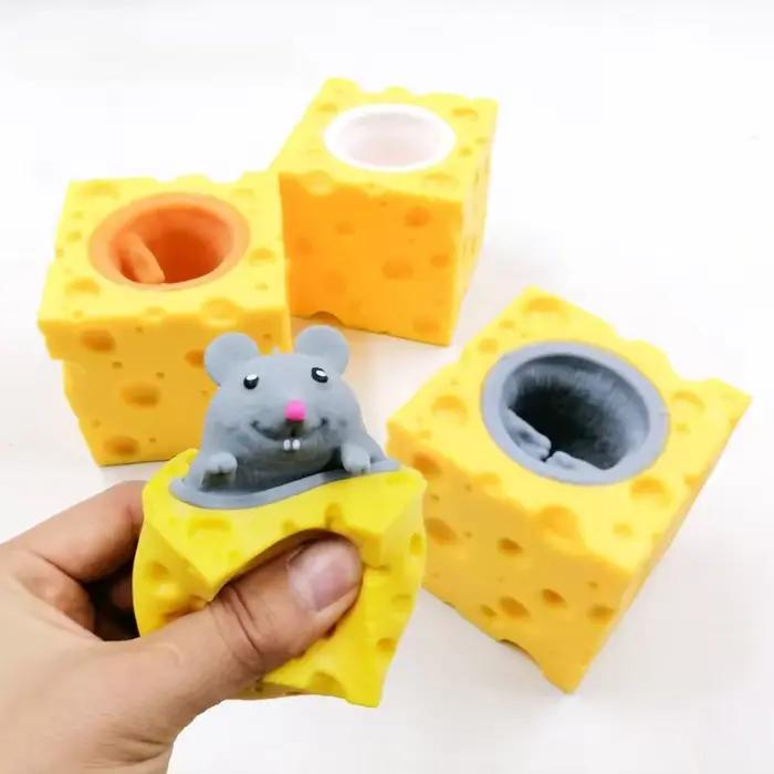 Bloc de souris et de fromage amusant Pop-Up