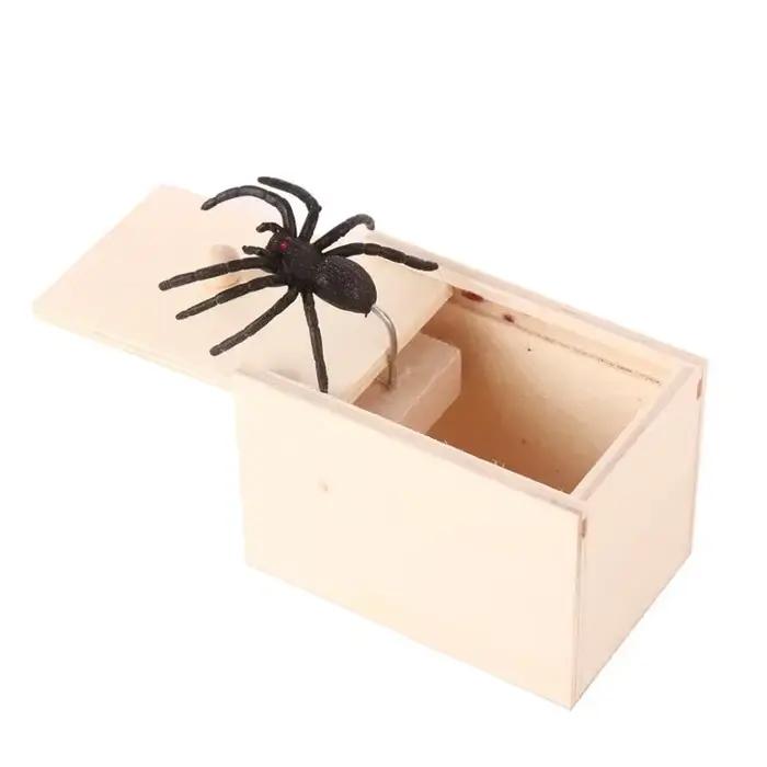 Boîte à surprises en bois blanche petite taille cadeau amusant pour blague et gag original lors de soirées anniversaires