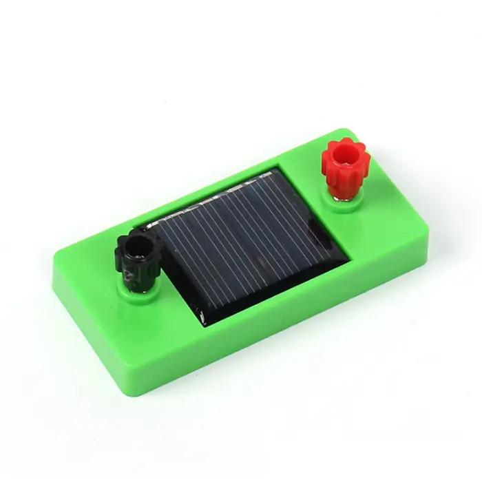 Outils pédagogiques pour expériences scientifiques sur les panneaux solaires
