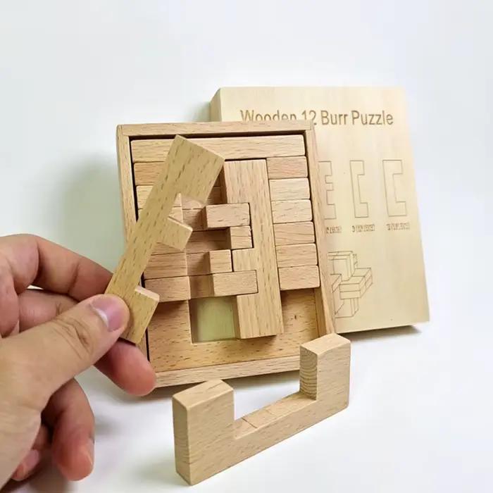 Nouveaux puzzles en bois à douze problèmes difficiles