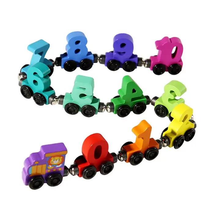 Train magnétique en bois avec blocs de construction