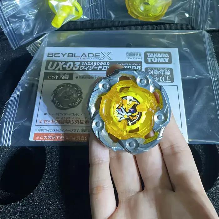 Authentique TOMY Beyblade X Burst Battle Spinning Top Série UX Jouet de Combat